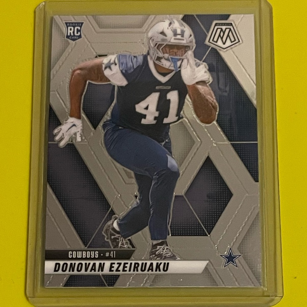 Donovan Ezeiruaku #337 [Rookie] 2025 Panini Mosaic Football Trading Card